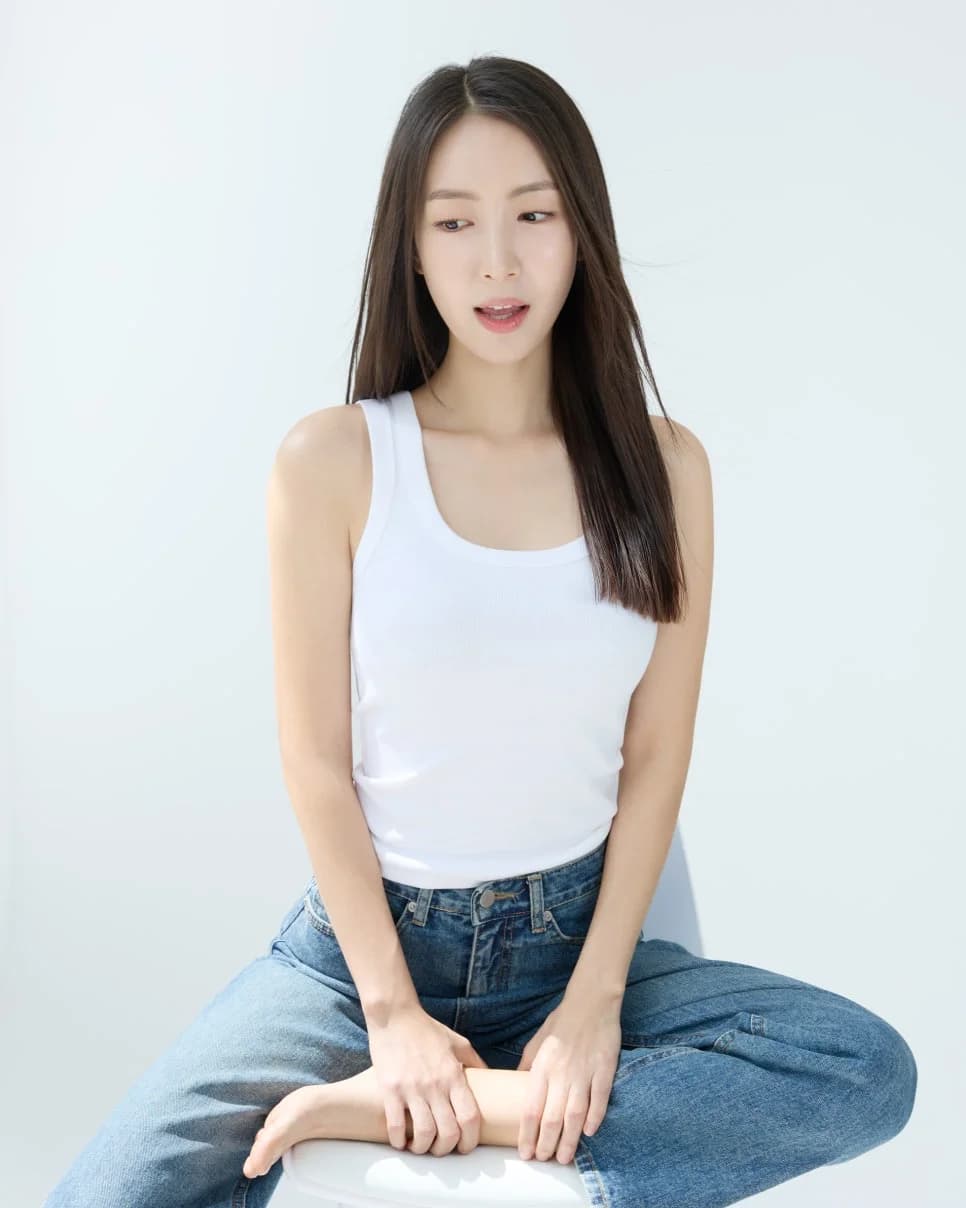 온로우스튜디오 나의 오늘 | 프로필 · 주니어